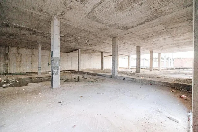 PROMOCIÓN EN OBRA PARADA EN VENTA: OPORTUNIDAD DE INVERSIÓN 