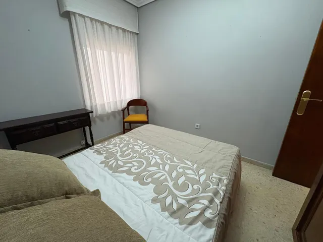 4 habitaciones y ascensor junto a la Avenida del Aeropuerto — 23