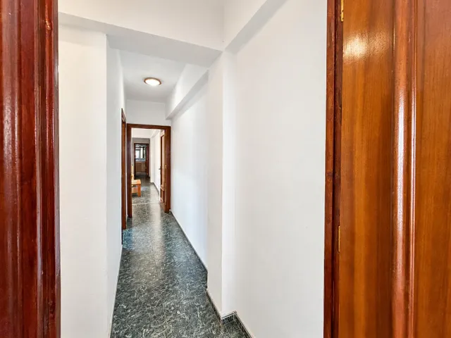 Piso en venta en avd. pablo iglesias, Almería – ideal para inversores  96.000€ — 6