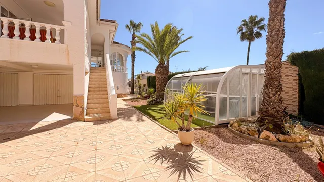 Villa 4 habitaciones 344m² en venta - Centro de la Ciudad Quesada — 15