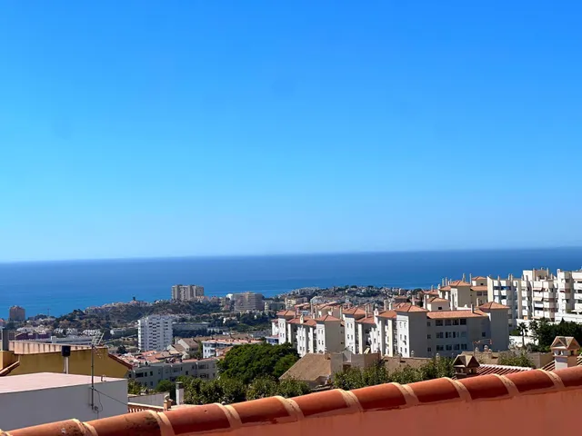 ESPECTACULAR CASA PAREADA EN BENALMADENA 325 M2 — 5