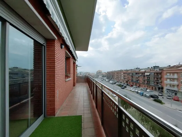 Gran dúplex en venta en can roses — 2