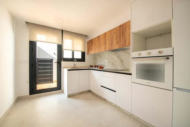 Adosado 3 habitaciones 193m² en venta - Comunidad valenciana — 48