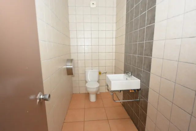 LOCAL COMERCIAL en VENDA a PIERA — 12