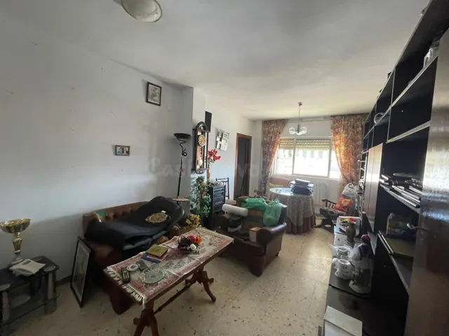 PISO DE TRES habitaciones EN VALDEFUENTES - foto 4