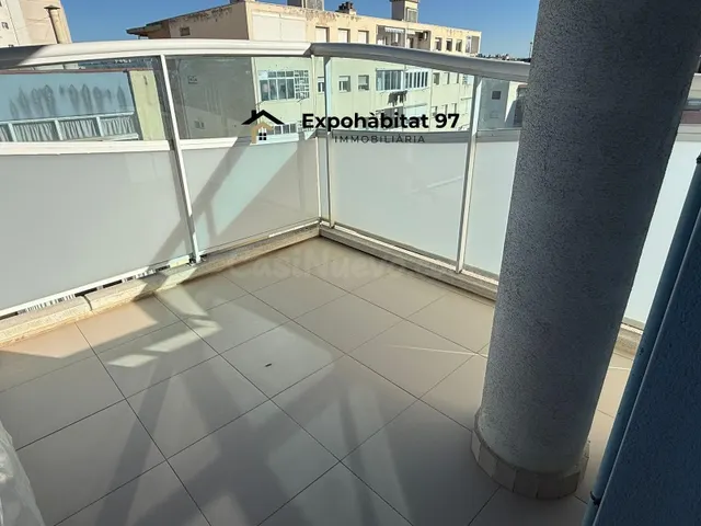 Piso en venta en Platja dels Capellans-Zona Turística - foto 3
