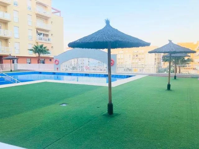 Elegante Apartamento Amueblado de 2 Dormitorios ! - foto 3
