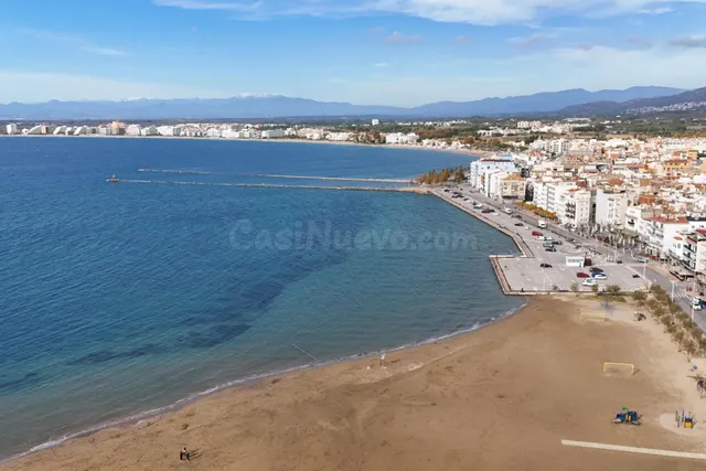 Àtic exclusiu en primera línia de mar a l’Avinguda de Rhode, - foto 3