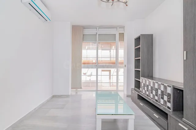 OPORTUNIDAD EN LAS GABIAS: PISO CON GARAJE JUNTO AL METRO Y  - foto 3