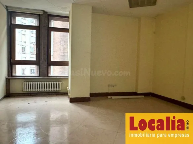 Excepcional local para oficinas en Santander. — 11