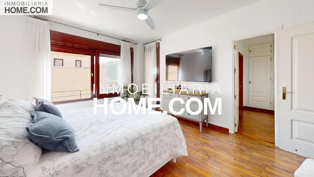 Espectacular adosado de 332 m2 con 5 dormitorios y gran Apartamento!! — 35