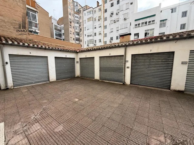 Ref: c139 grupo inmoteka inmobiliaria vende en exclusiva pisazo en zona centro/rosario — 32