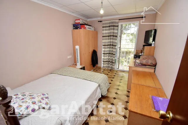 ¡chalet con piscina, zona de aparcamiento, placas solares y gran parcela! — 32