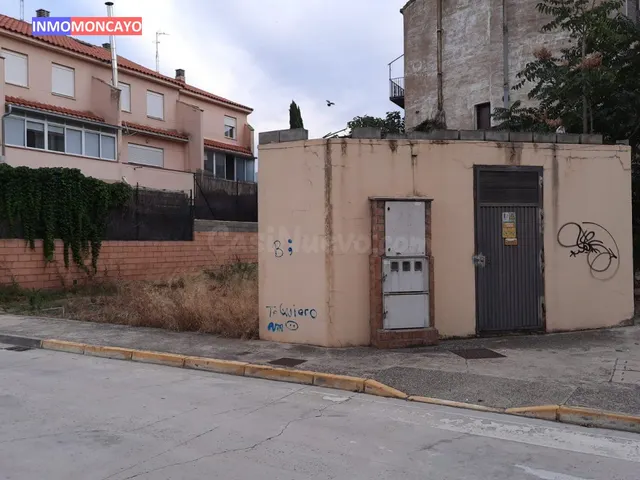 Venta de solar en Teresa Cajal - foto 4