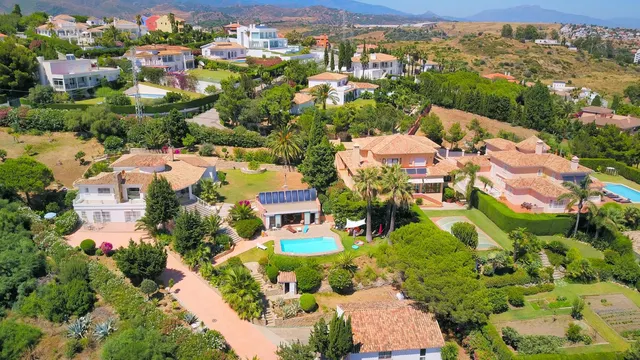 Chalet 5 habitaciones 451m² en venta - Costa Del Sol — 13