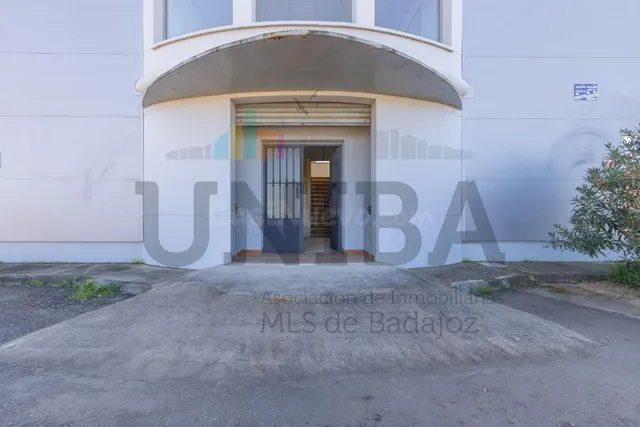 ESPECTACULAR RECINTO INDUSTRIAL A LA VENTA EN LA GARROVILLA  - foto 4