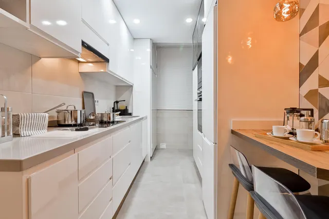 ¡¡¡¡¡ ATENCIÓN INVERSORES!!!!  PISO DE 4 habitaciones CON LICENCIA TURÍSTICA CON ALTA RENTABILIDAD — 28