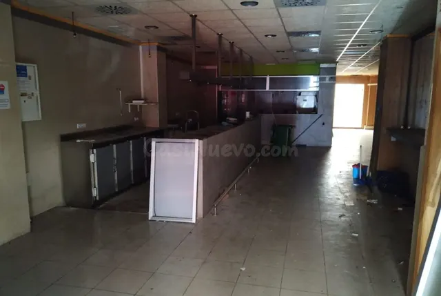 Local comercial 170m² en venta - Zona centro - foto 2