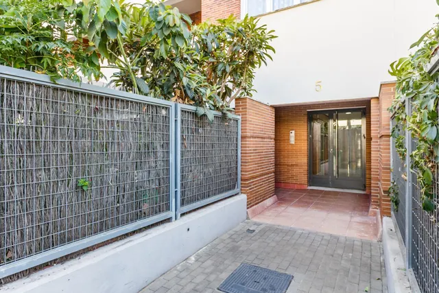 MAGNÍFICO PISO DE 4 DORMITORIOS CON GARAJE, PISCINA Y PÁDEL EN MAIRENA DEL ALJARAFE — 48