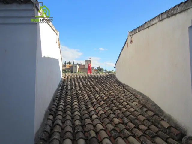 CASA CON VISTAS PANORÁMICAS A LA ALHAMBRA — 35