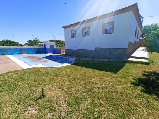 PARCELA URBANA CON CHALET LISTO PARA ENTRAR A VIVIR EN PEDAN