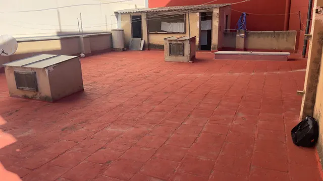 CASA DE DOS PLANTAS DE 180 M2 CADA UNA EN EL CORAZON DE TORRENT — 12
