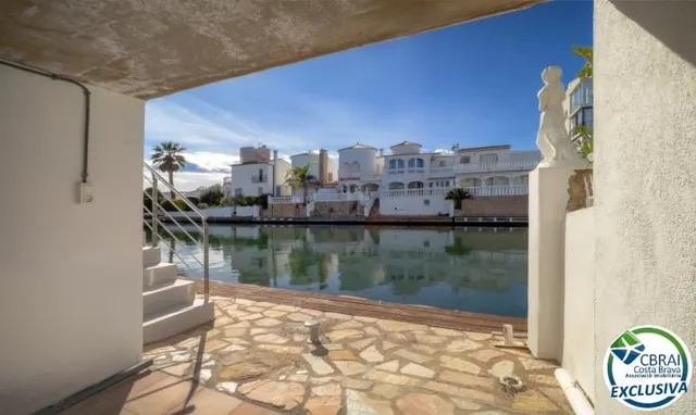 Magnífica casa de pescador con fondeo y piscina — 33