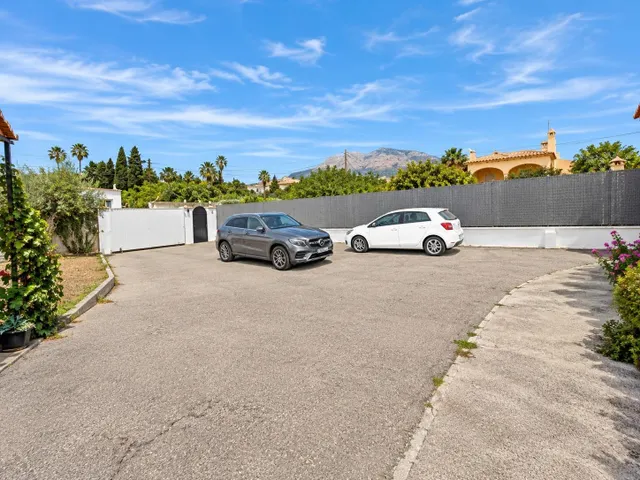 Finca rústica en exclusiva con piscina, huerta y vistas al mar en La Cala Alta — 31