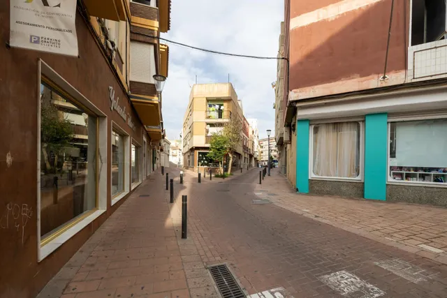 VIVIENDA A ESTRENAR EN MOTRIL — 27