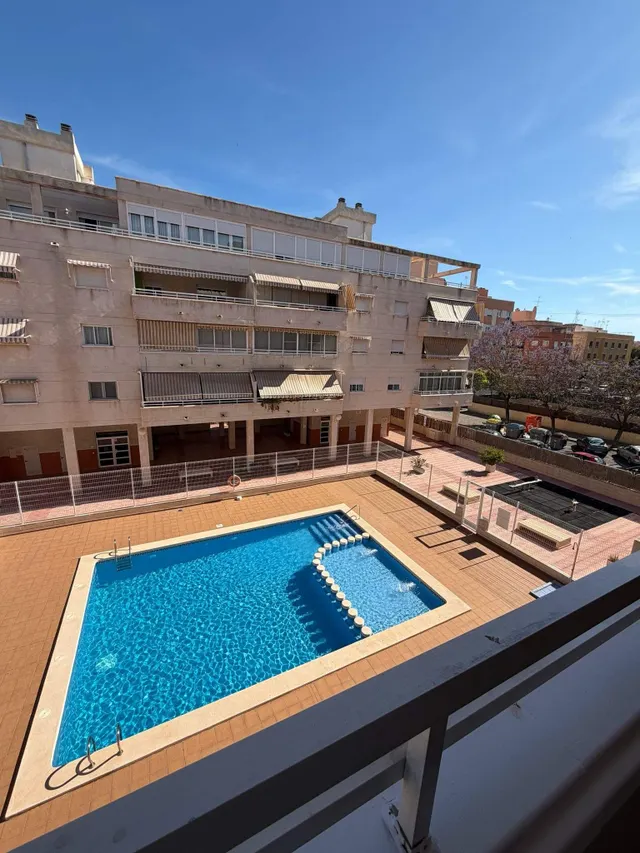 Amplio y Luminoso Apartamento en Altozano, Alicante — 19