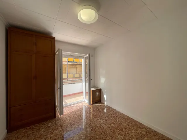 ¡Atención Inversores! Gran piso reformado Llave en Mano; en Requena con Alta Rentabilidad (Hasta 18%) — 19