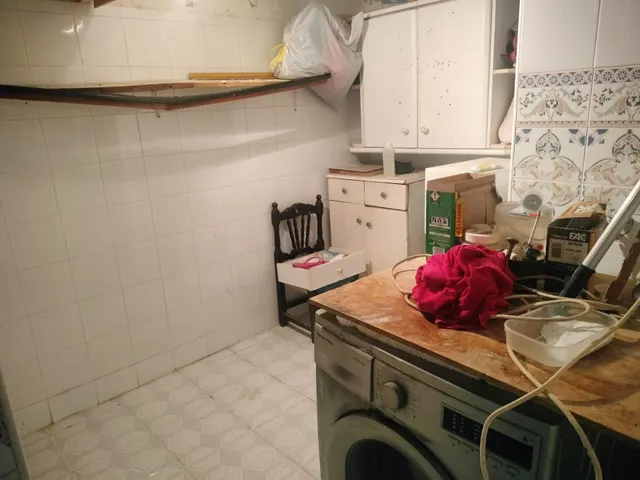 OCASION - PISO PARA REFORMAR DE DOS DORMITORIOS CON GRAN PATIO EN VIRGEN DEL REMEDIO — 10