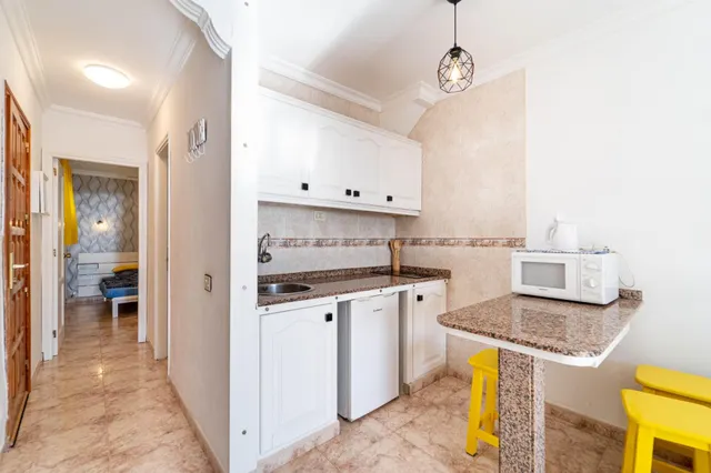 Acogedor apartamento con terraza y vistas al mar en el complejo Richmond — 3