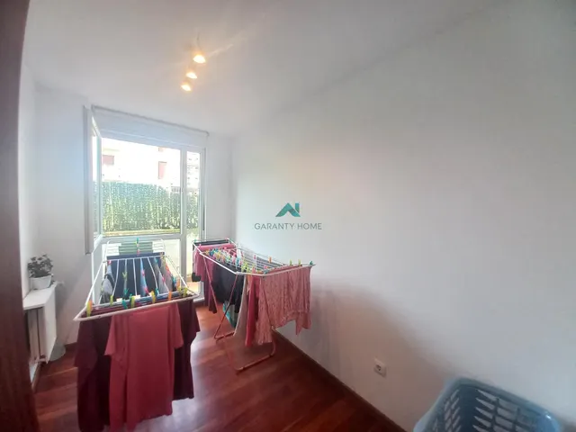 Se vende bajo en Treto — 29
