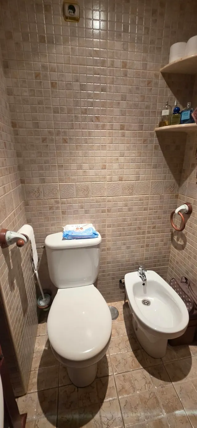 PISO A LA VENTA AMPLIO, LUMINOSO Y CON PLAZA DE GARAGE — 18