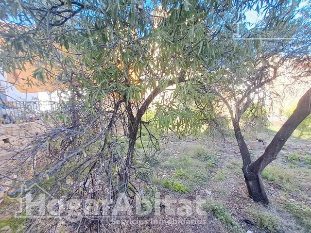 AMPLIA CASA CON 2 TERRAZAS PARA REFORMAR EN EL CENTRO — 31