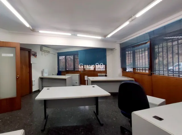 3 LOCALES COMERCIALES EN  ZONA INSTITUT — 14