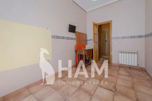 Piso 6 habitaciones 151m² en venta - San Nicasio — 18