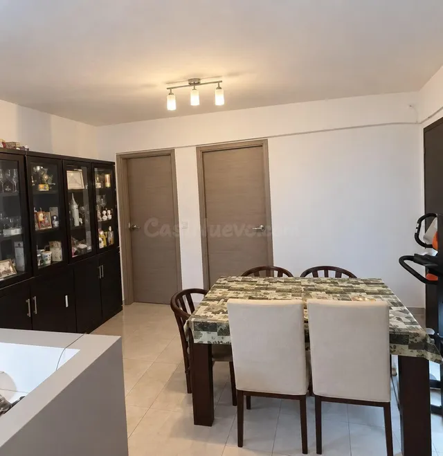 Piso en Benimaclet - Valencia — 2