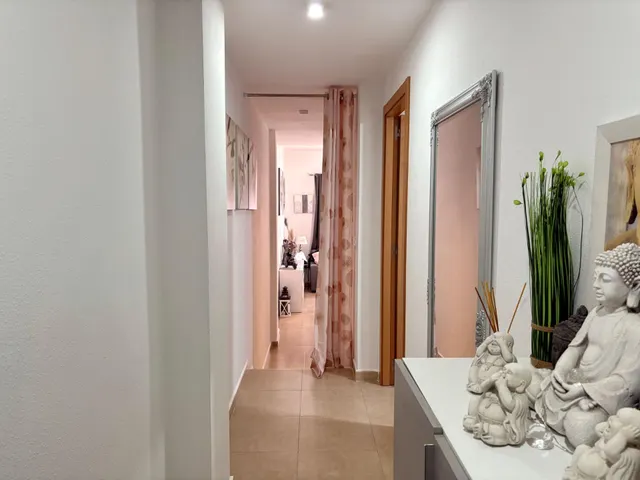 Apartamento luminoso y espacioso en la acogedora Formentera. Cerca de colegios y comercios, a 10 min a pie de Benijófar, a 3,5 km del La Marquesa Golf, y a solo 11 km de las playas de Guardamar. — 23