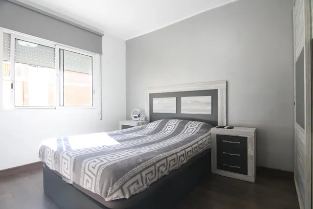 Piso de 3 habitaciones en la zona del Eixample — 13