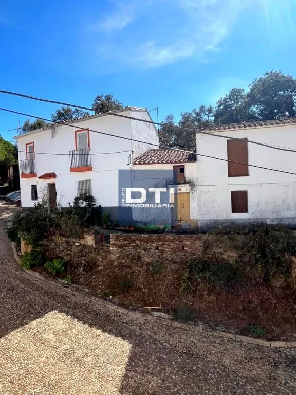 Casa de pueblo en las cefiñas — 52