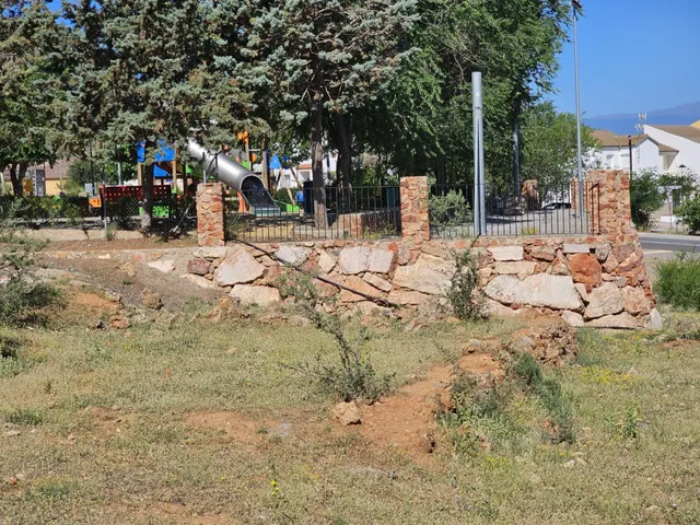 SOLAR URBANO PARQUE INFANTIL ,ZONA NUEVA — 2
