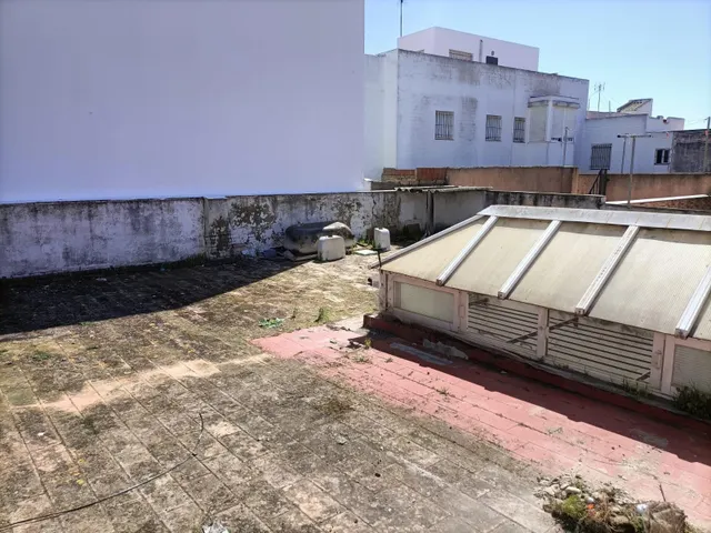 OPORTUNIDAD DE DOS CASAS EN UNA — 38