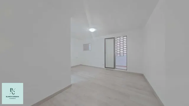 LOCAL COMERCIAL A ESTRENAR — 14
