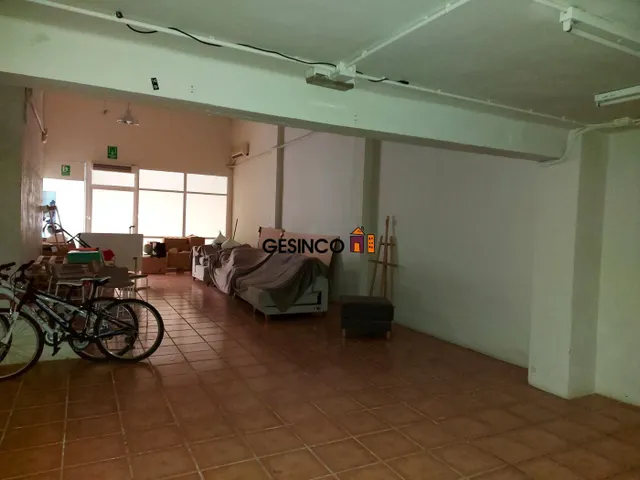 LOCAL EN BUEN ESTADO — 4