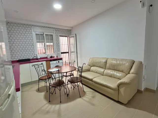 Piso totalmente reformado de 3 dormitorios en Málaga capital – Alquiler de temporada hasta julio — 3