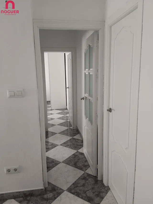 PISO REFORMADO ZONA LEVANTE - AVD BARCELONA — 10