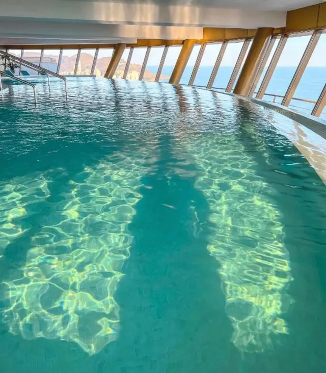 se alquila apartamento de 2 dormitorio 2 baños,  parking incluido con vistas al mar — 20