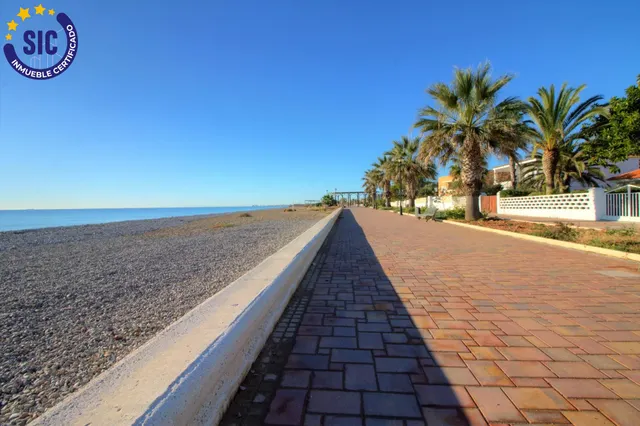 Construye tu proyecto a cien metros del mar — 16